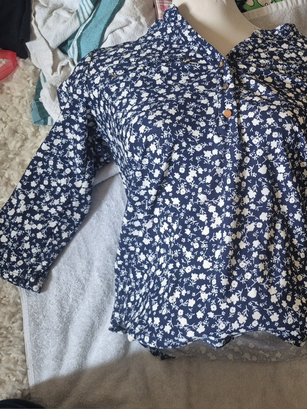 Women's Navy and White Floral Button-Front Blouse